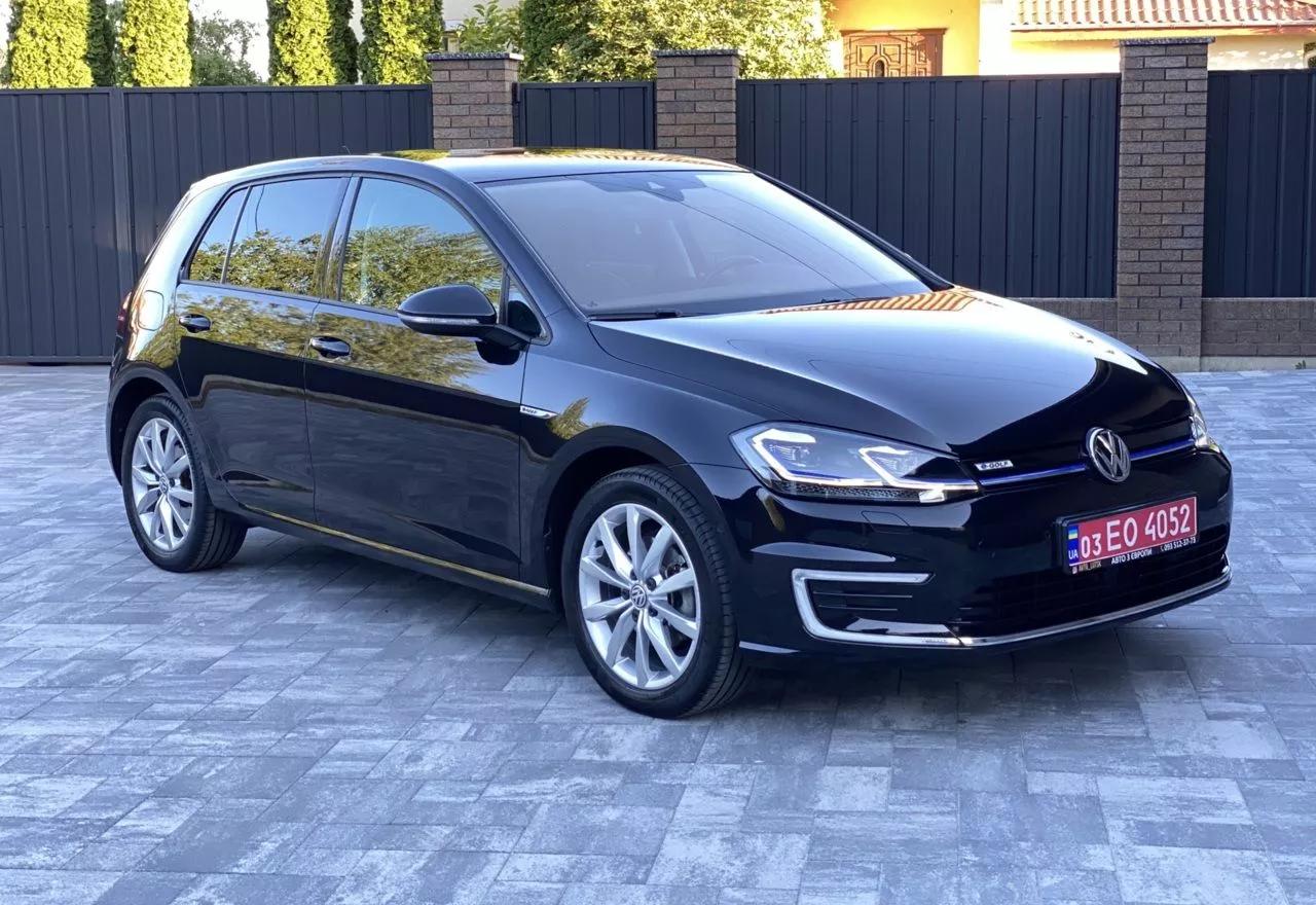 Volkswagen e-Golf  35.8 kWh 2019thumbnail181
