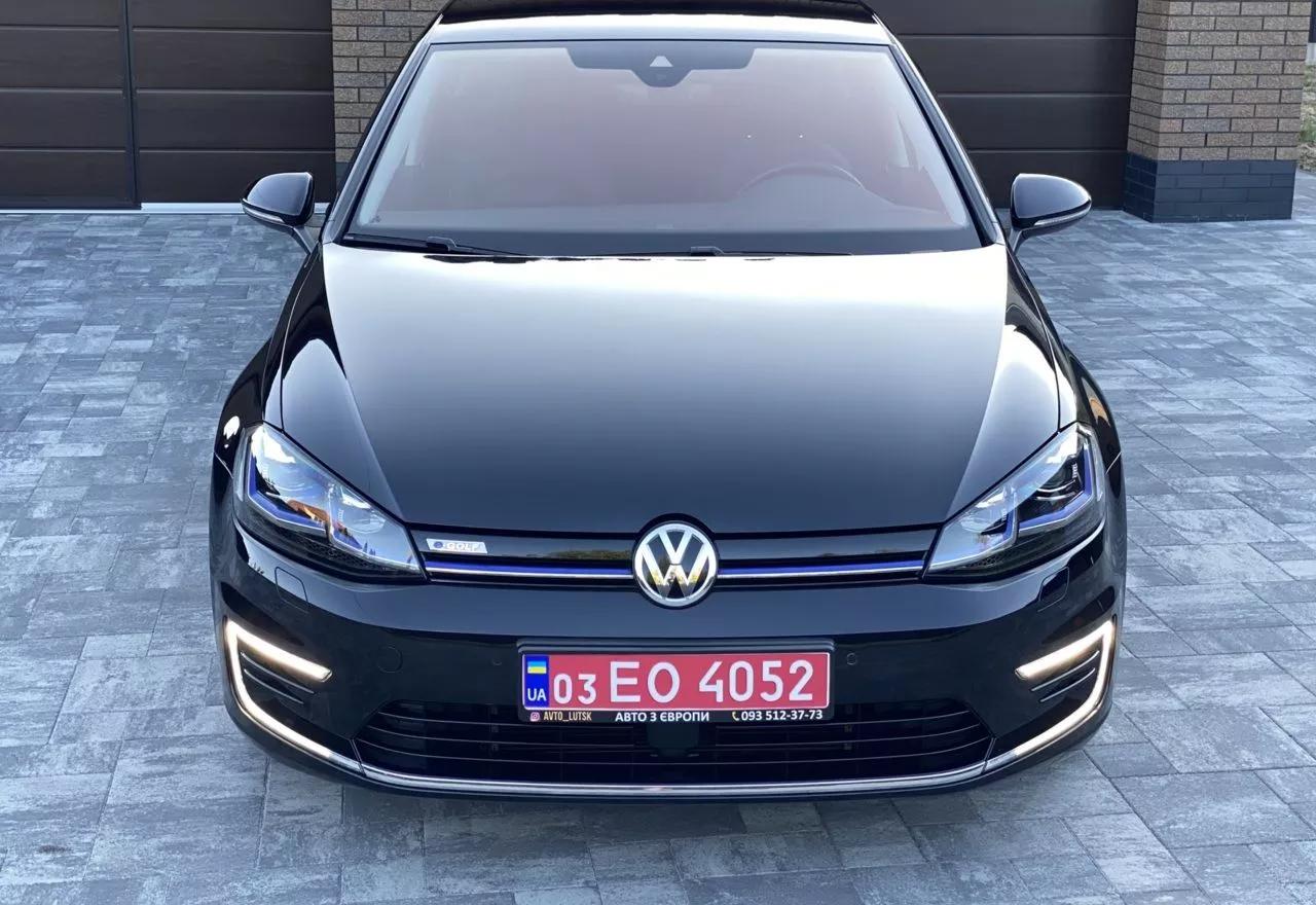 Volkswagen e-Golf  35.8 kWh 2019thumbnail211
