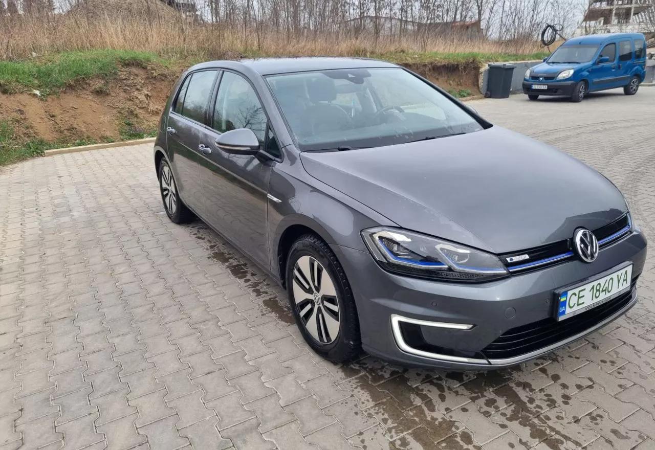 Volkswagen e-Golf  2018121