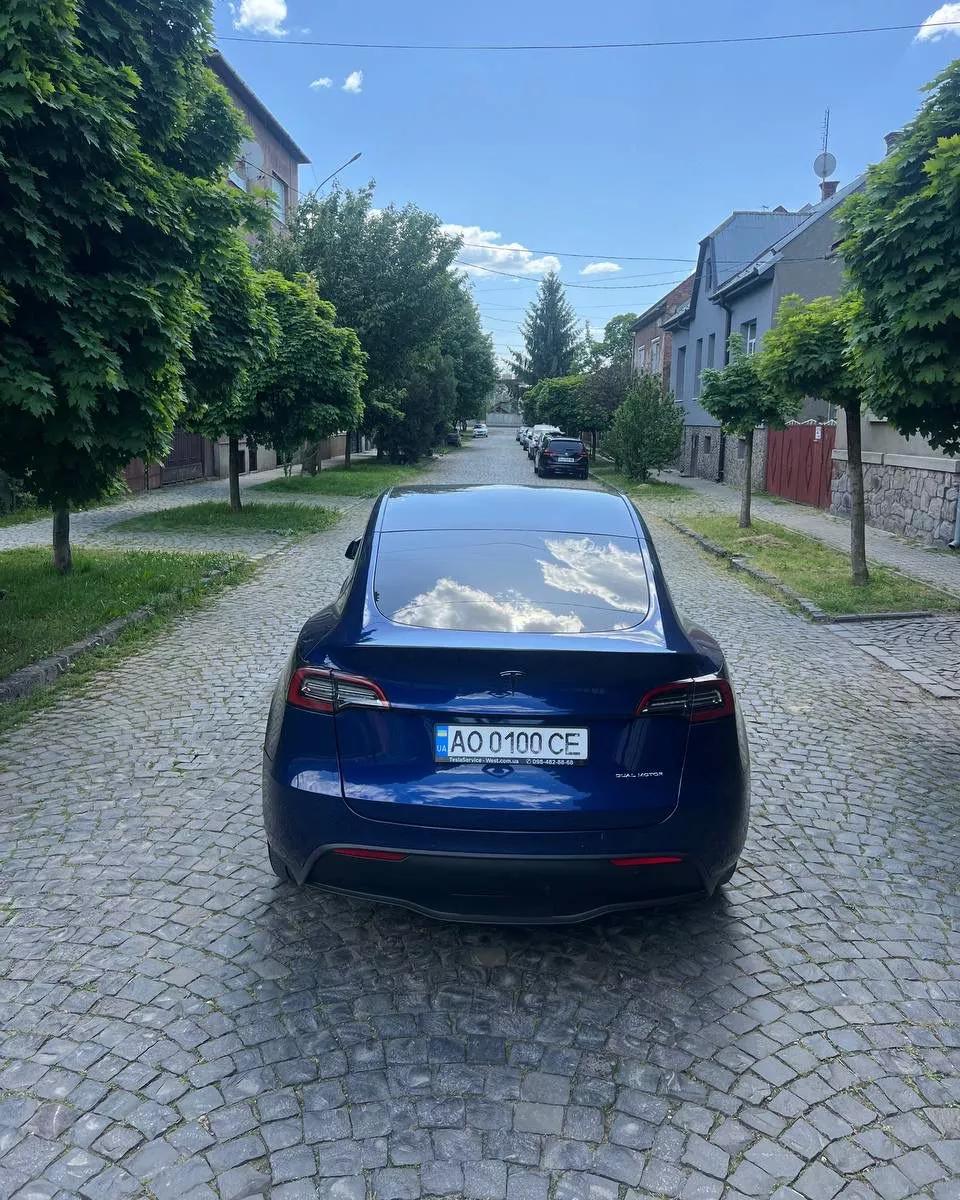 Tesla Model Y  202021