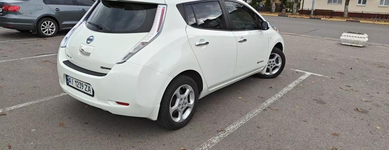 Nissan Leaf  42 kWh 2012thumbnail11