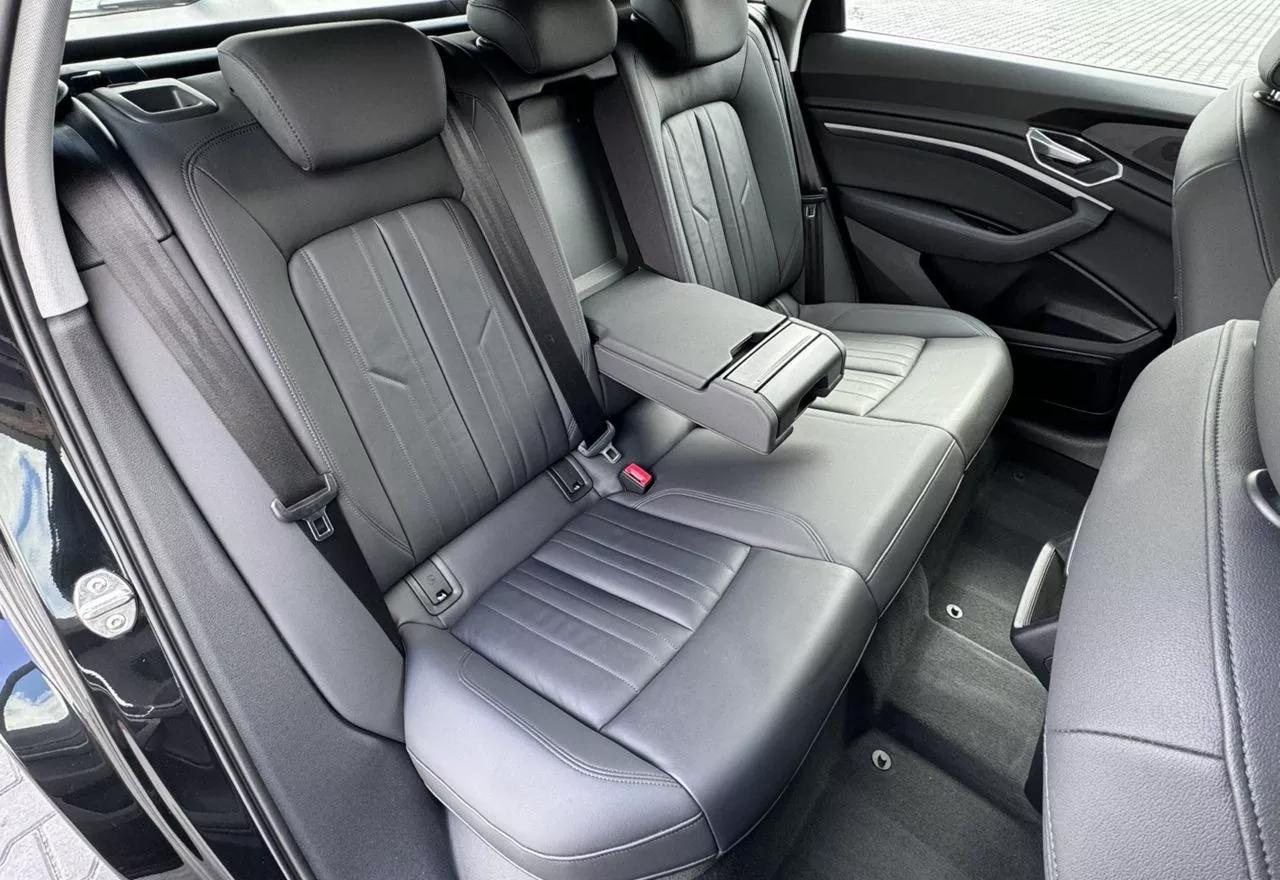 Audi E-tron  71 kWh 2019121
