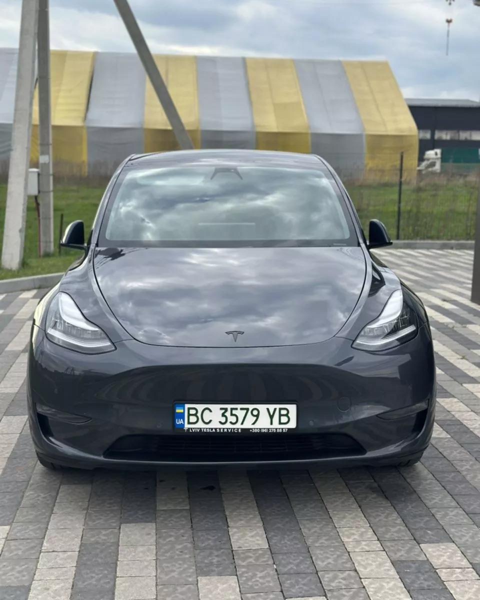 Tesla Model Y  82 kWh 202021