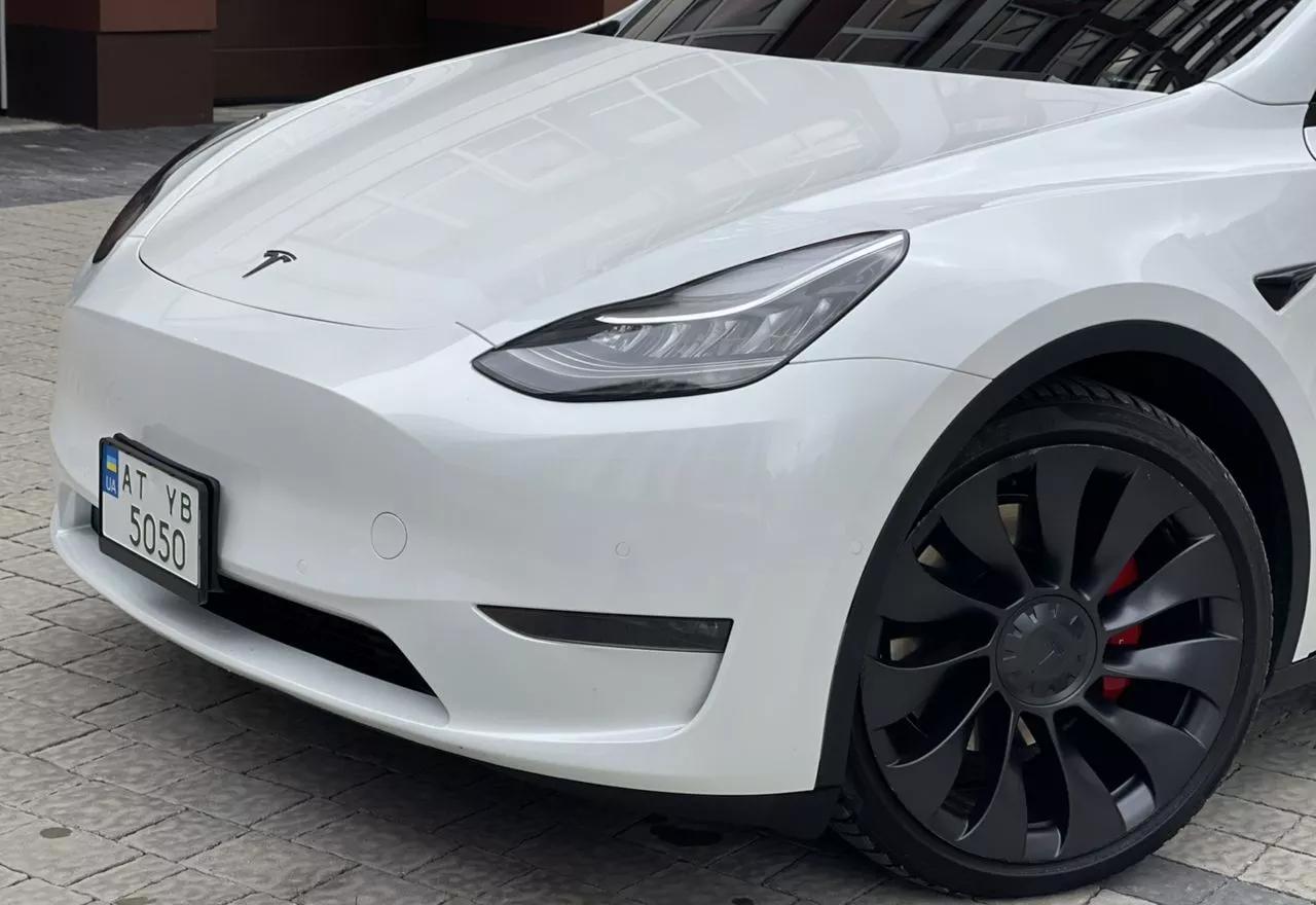 Tesla Model Y  75 kWh 2020thumbnail01