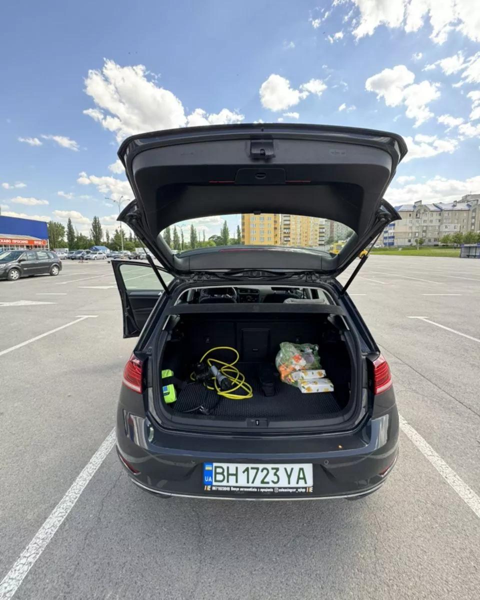 Volkswagen e-Golf  2019191