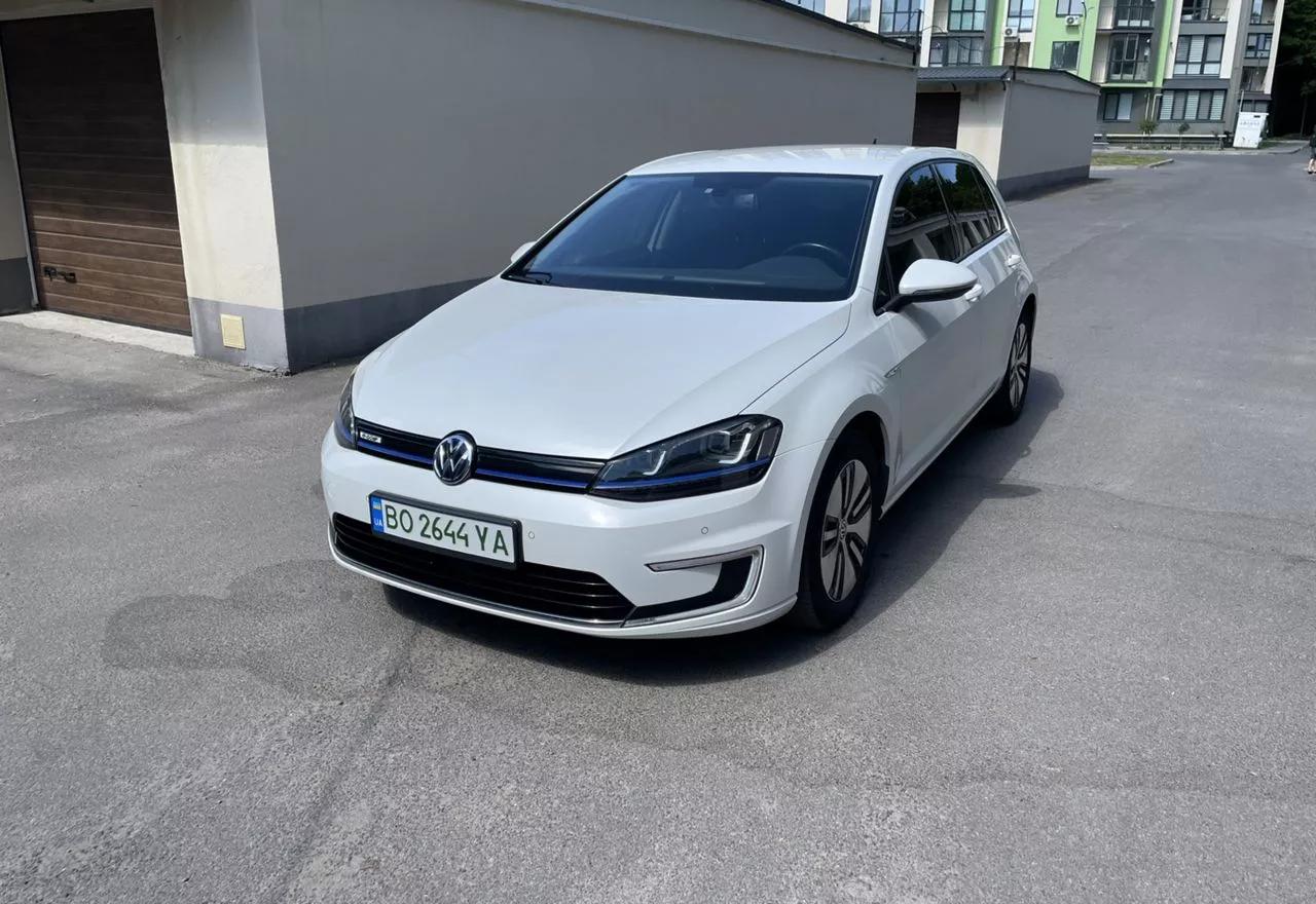 Volkswagen e-Golf  24 kWh 2015thumbnail141