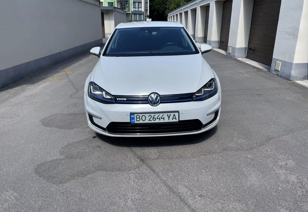 Volkswagen e-Golf  24 kWh 2015thumbnail151