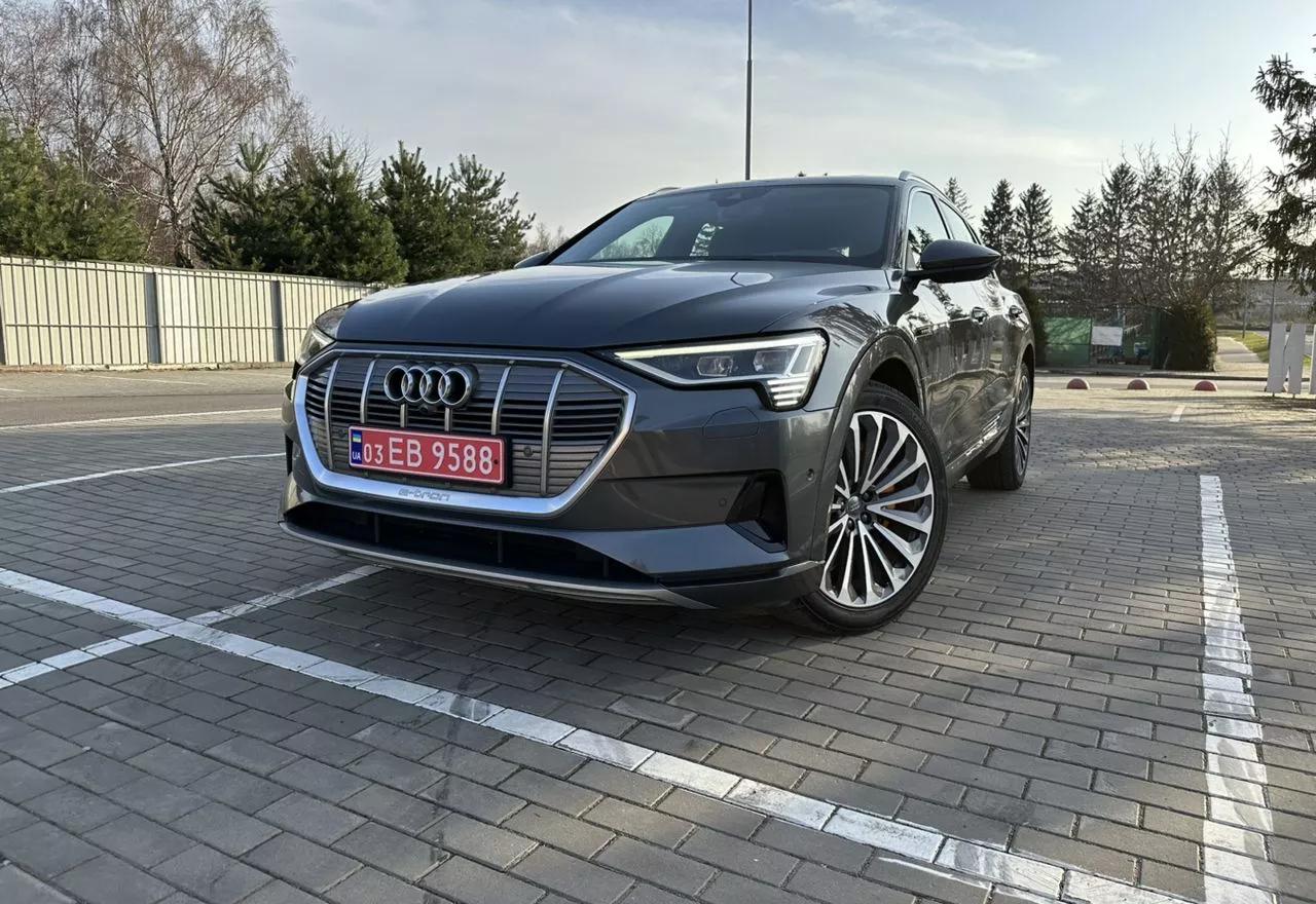 Audi E-tron  2019thumbnail21
