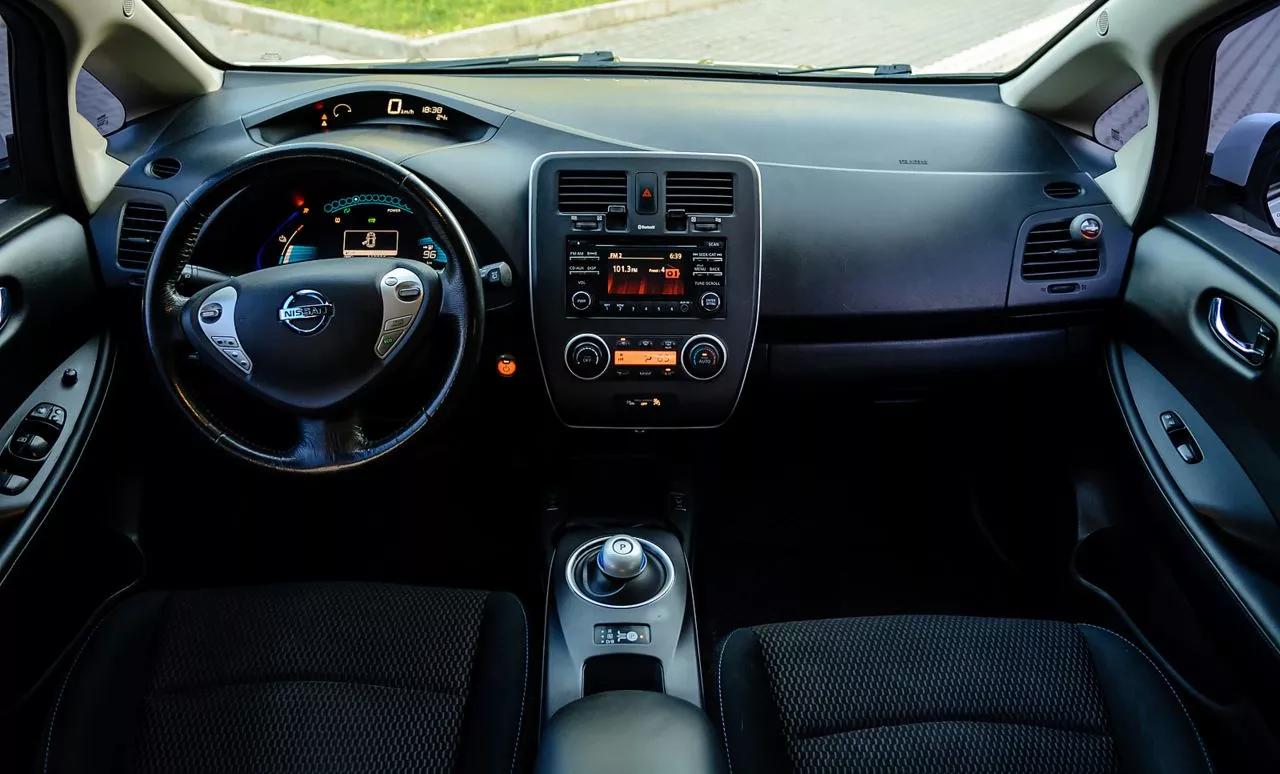 Nissan Leaf  2015191