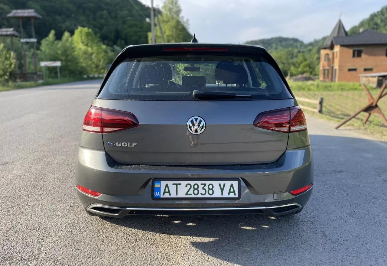 Volkswagen e-Golf  35.8 kWh 201961