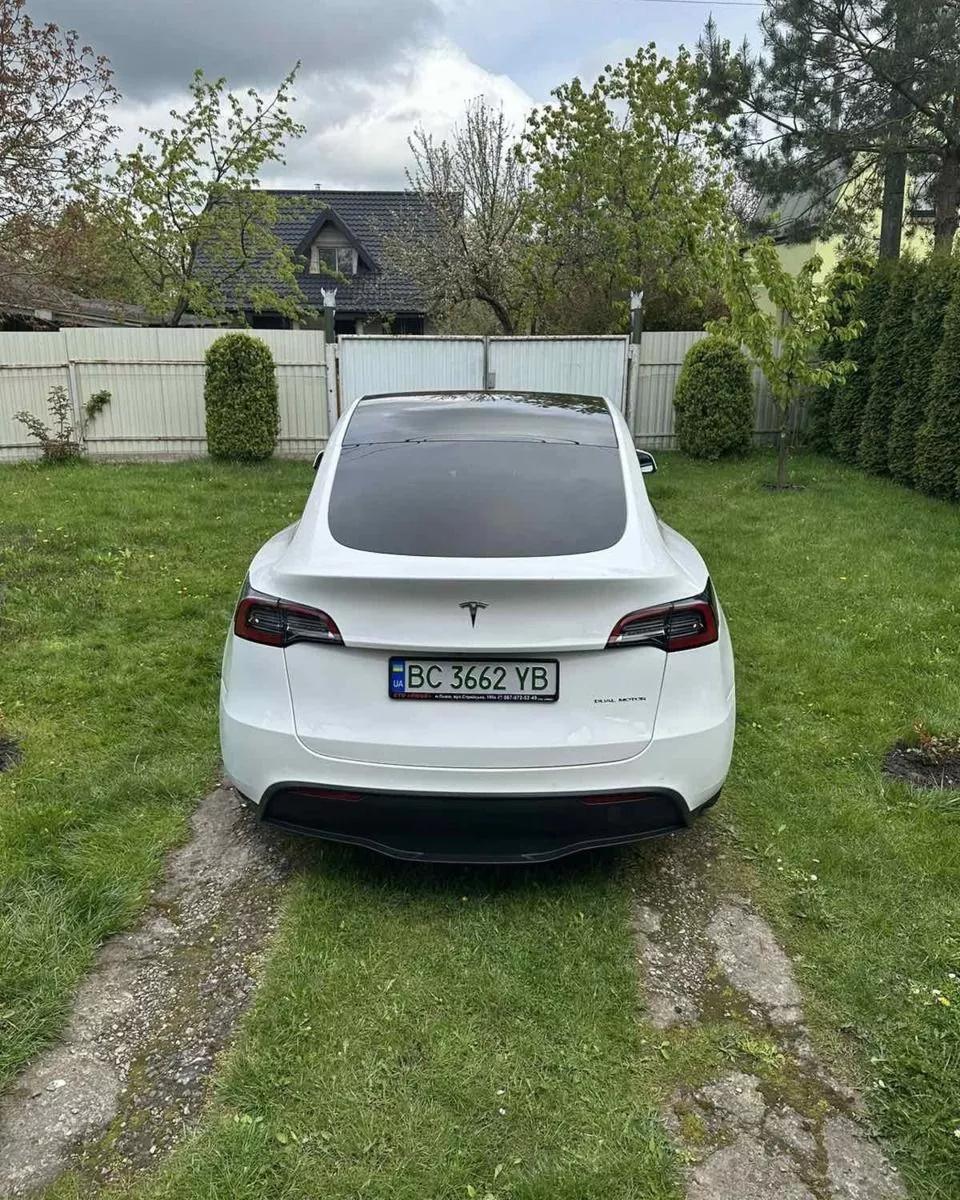 Tesla Model Y  80.5 kWh 202101