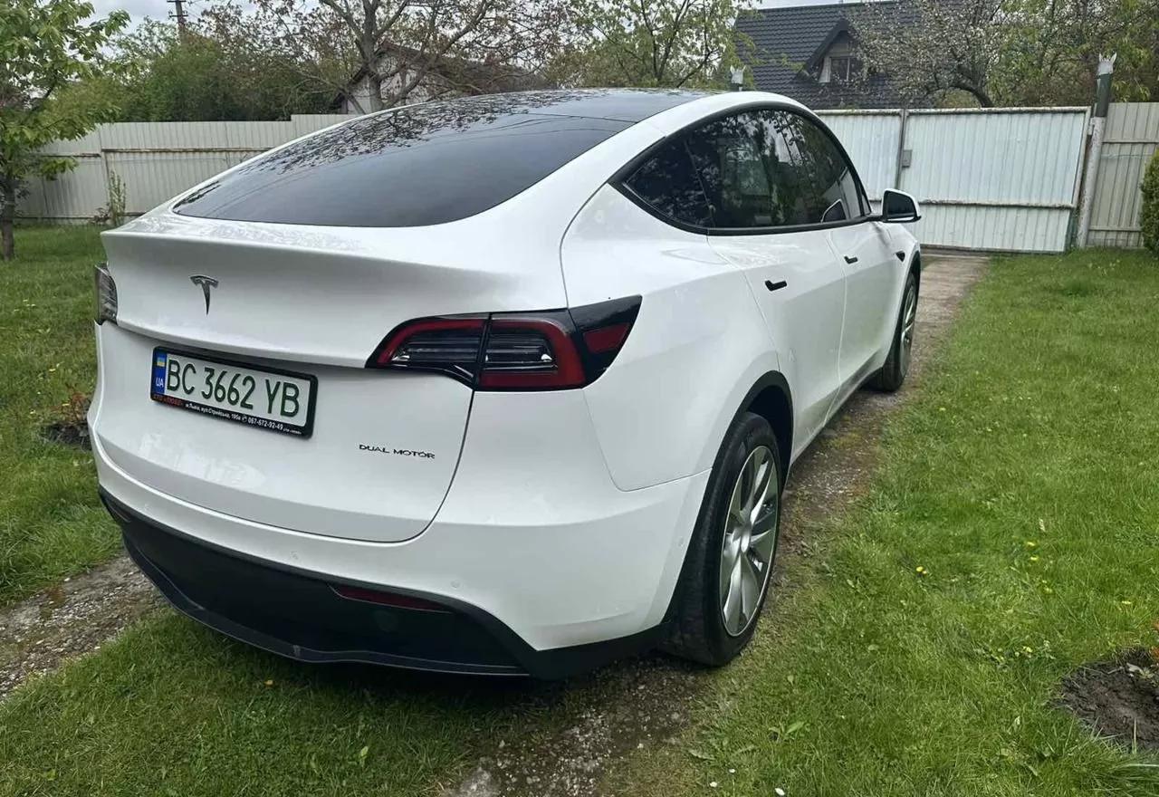 Tesla Model Y  80.5 kWh 202181