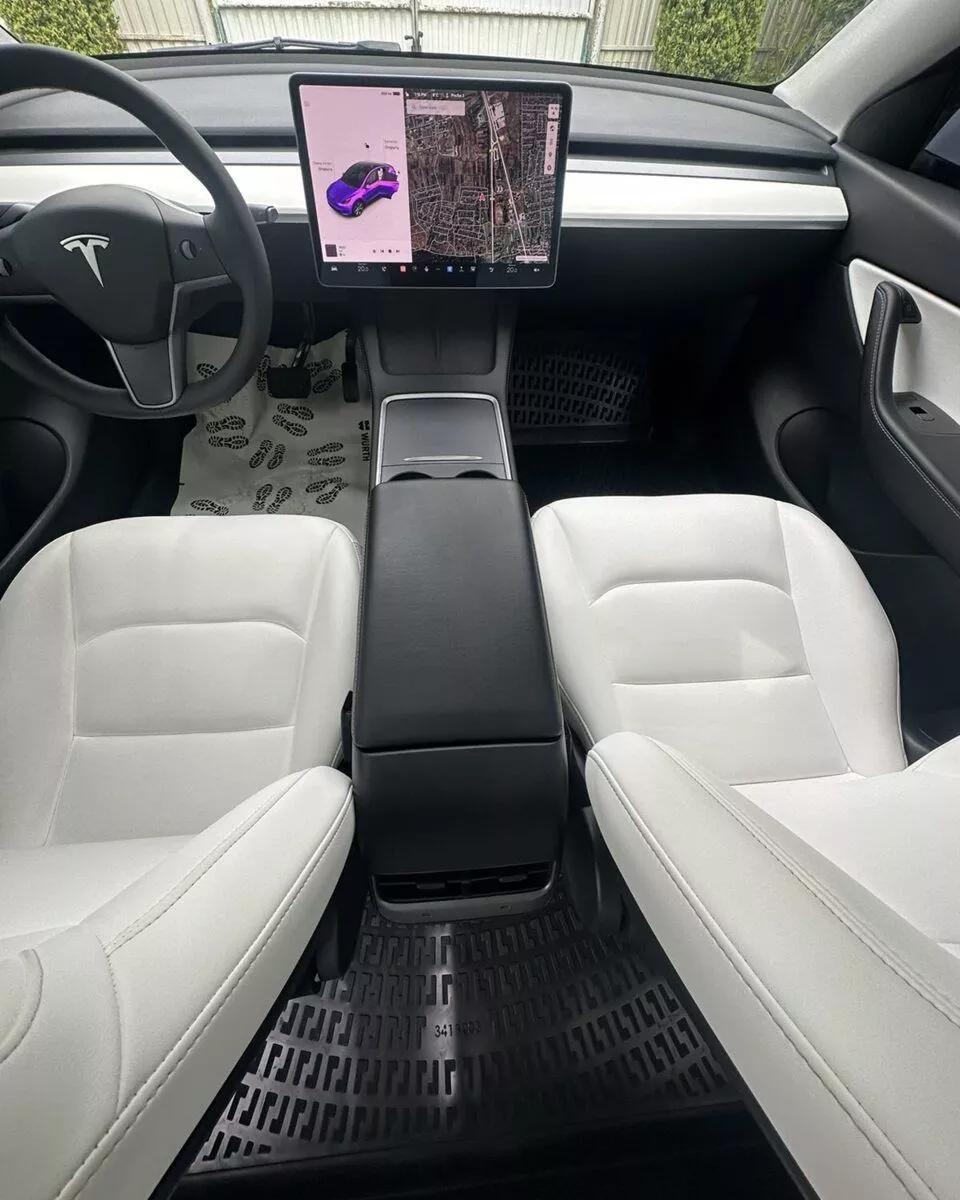 Tesla Model Y  80.5 kWh 2021141