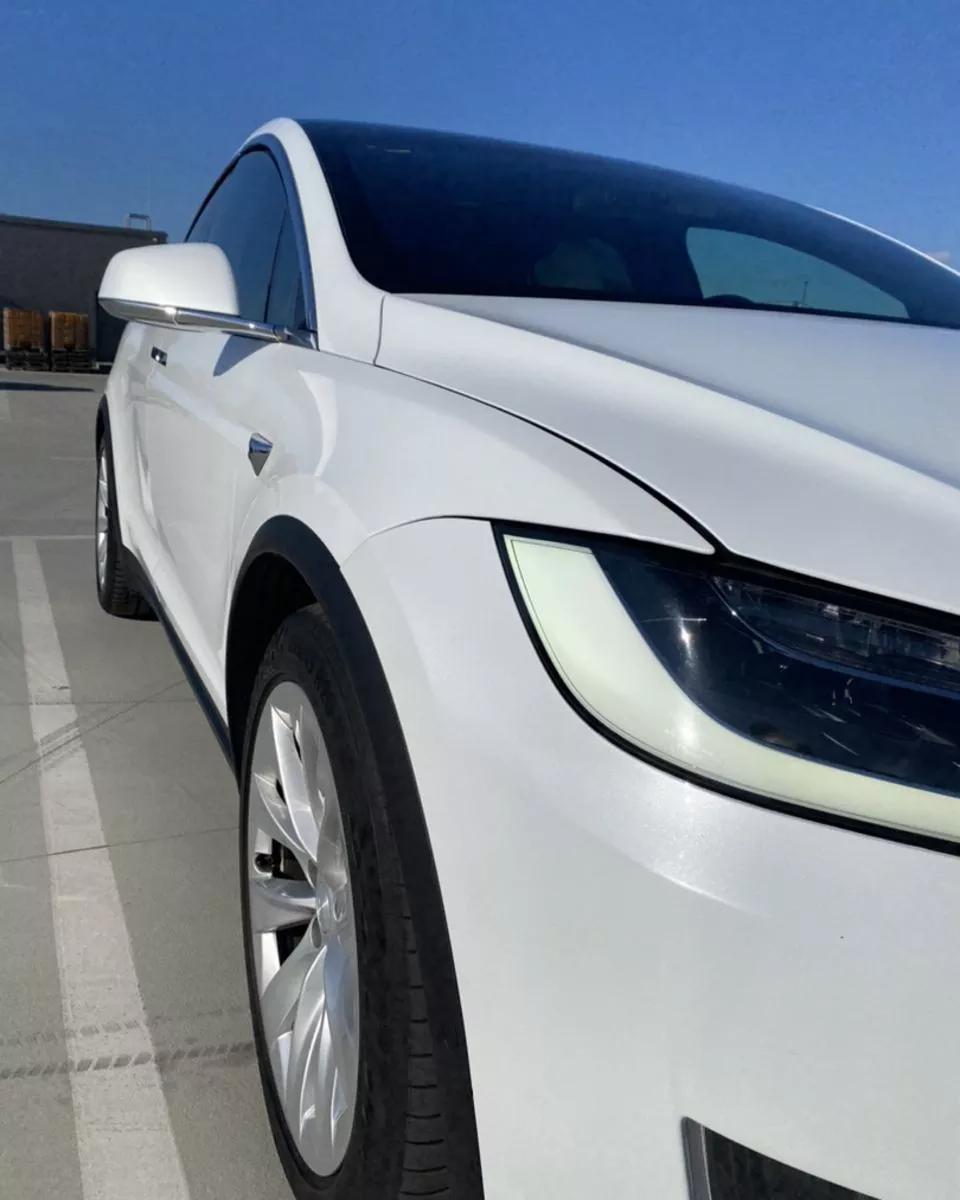 Tesla Model X  100 kWh 2018thumbnail101