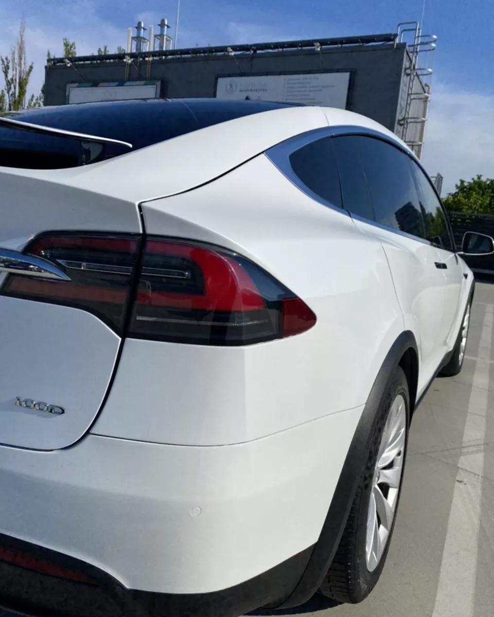 Tesla Model X  100 kWh 2018thumbnail111