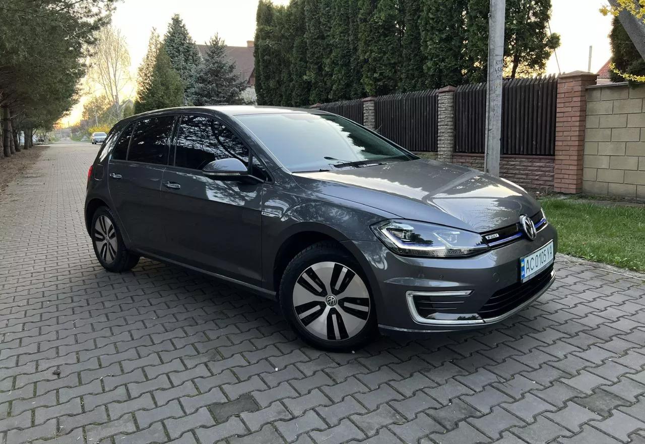 Volkswagen e-Golf  35.8 kWh 2017thumbnail191