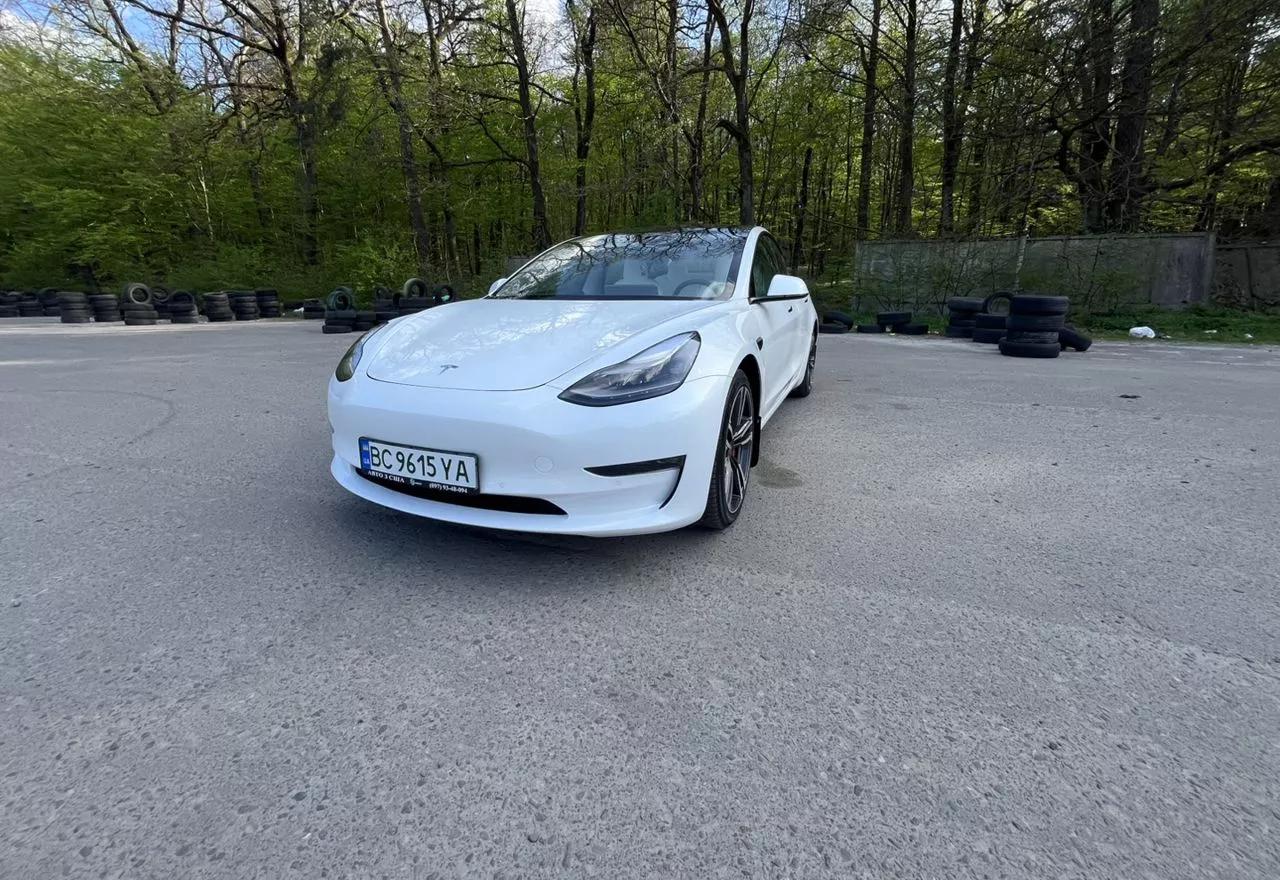 Tesla Model 3  80.5 kWh 2021thumbnail01