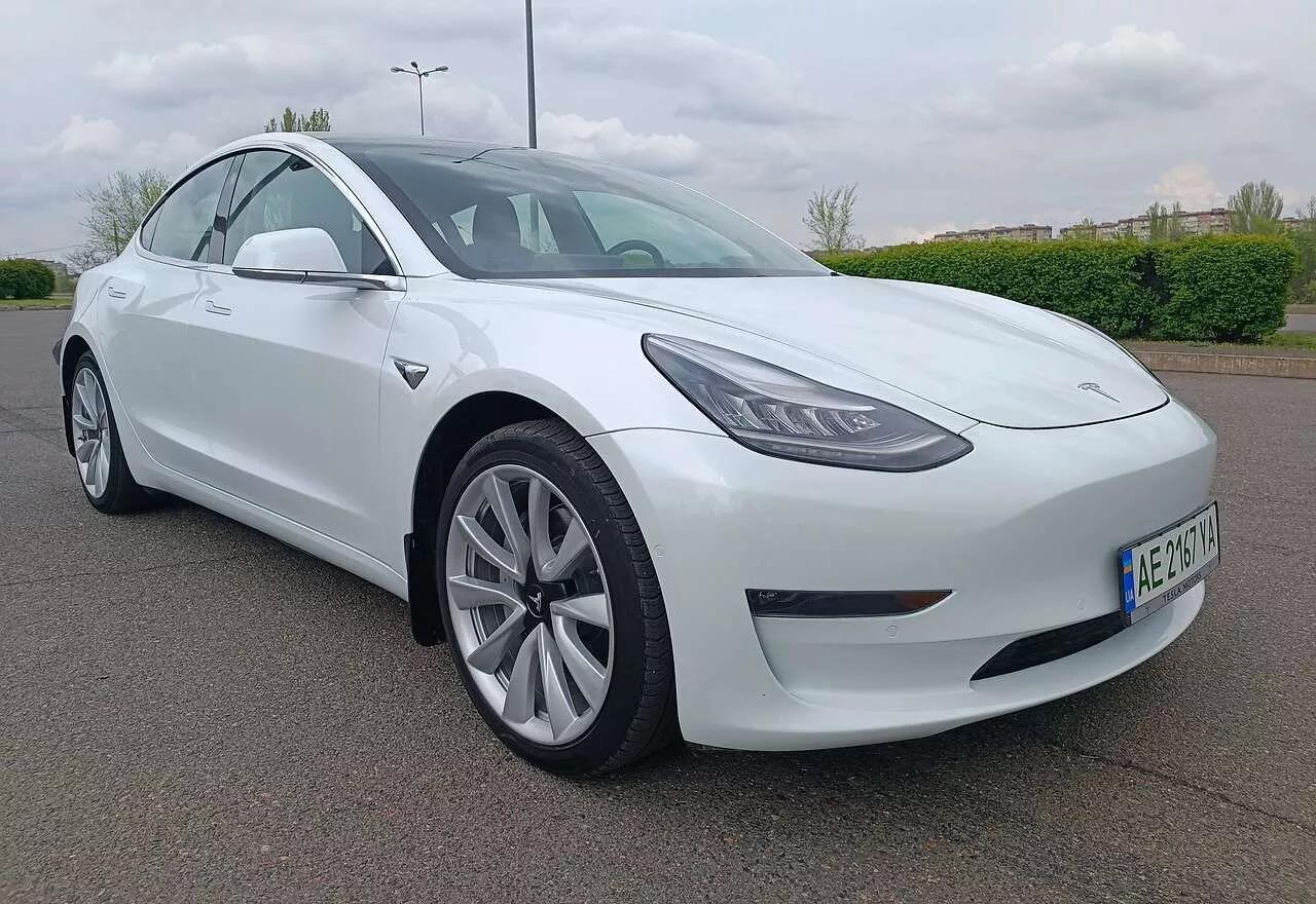 Tesla Model 3  80 kWh 2018thumbnail201