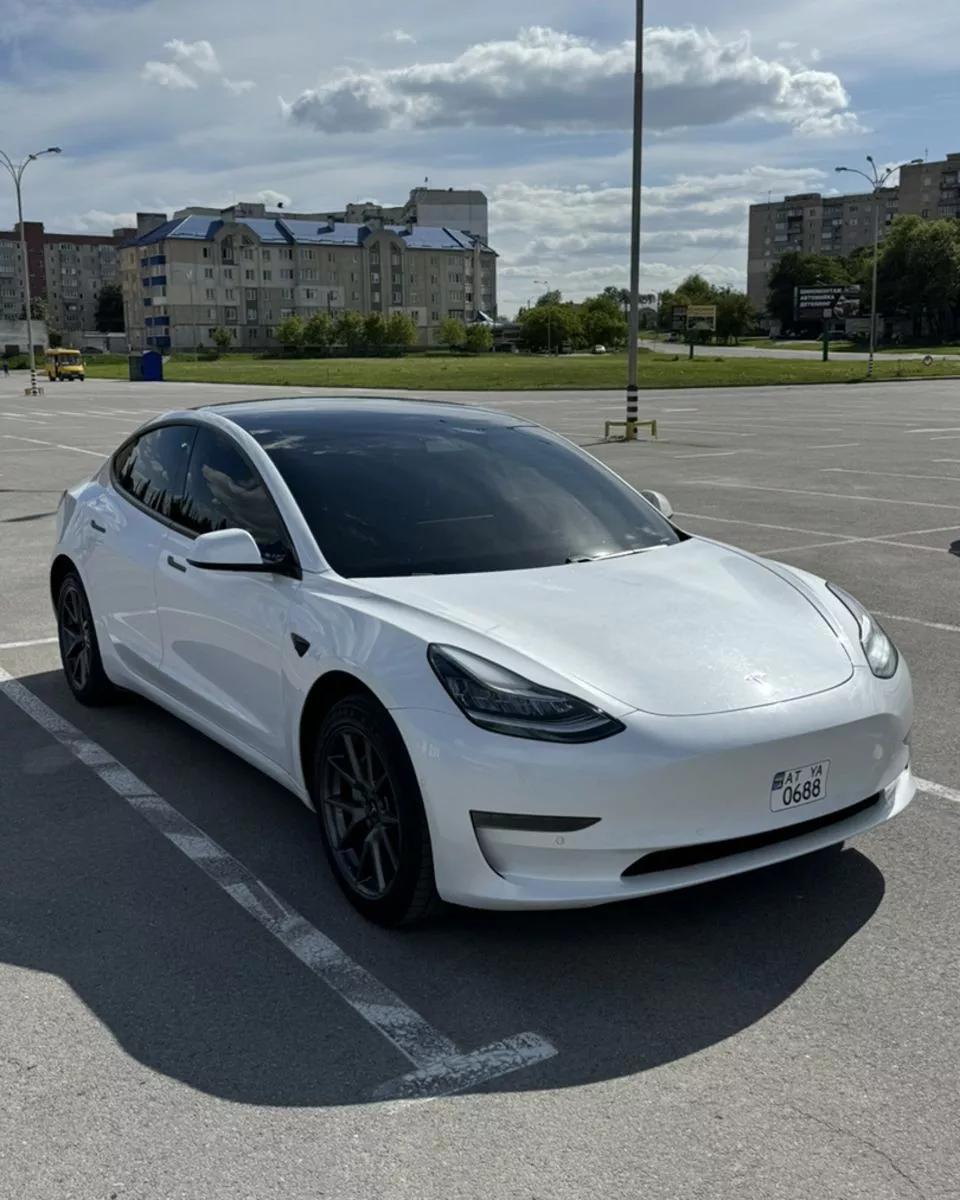 Tesla Model 3  60 kWh 202101