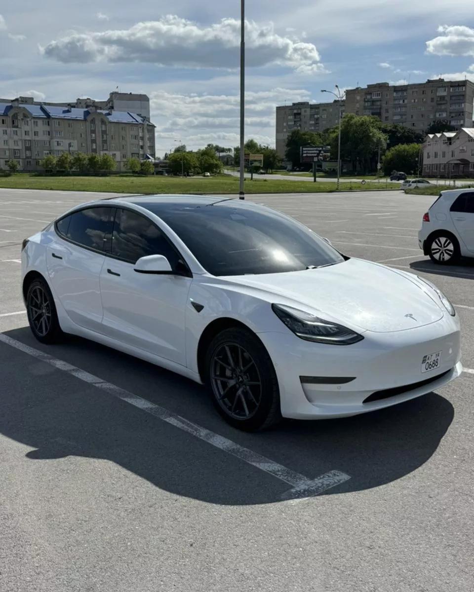 Tesla Model 3  60 kWh 202161