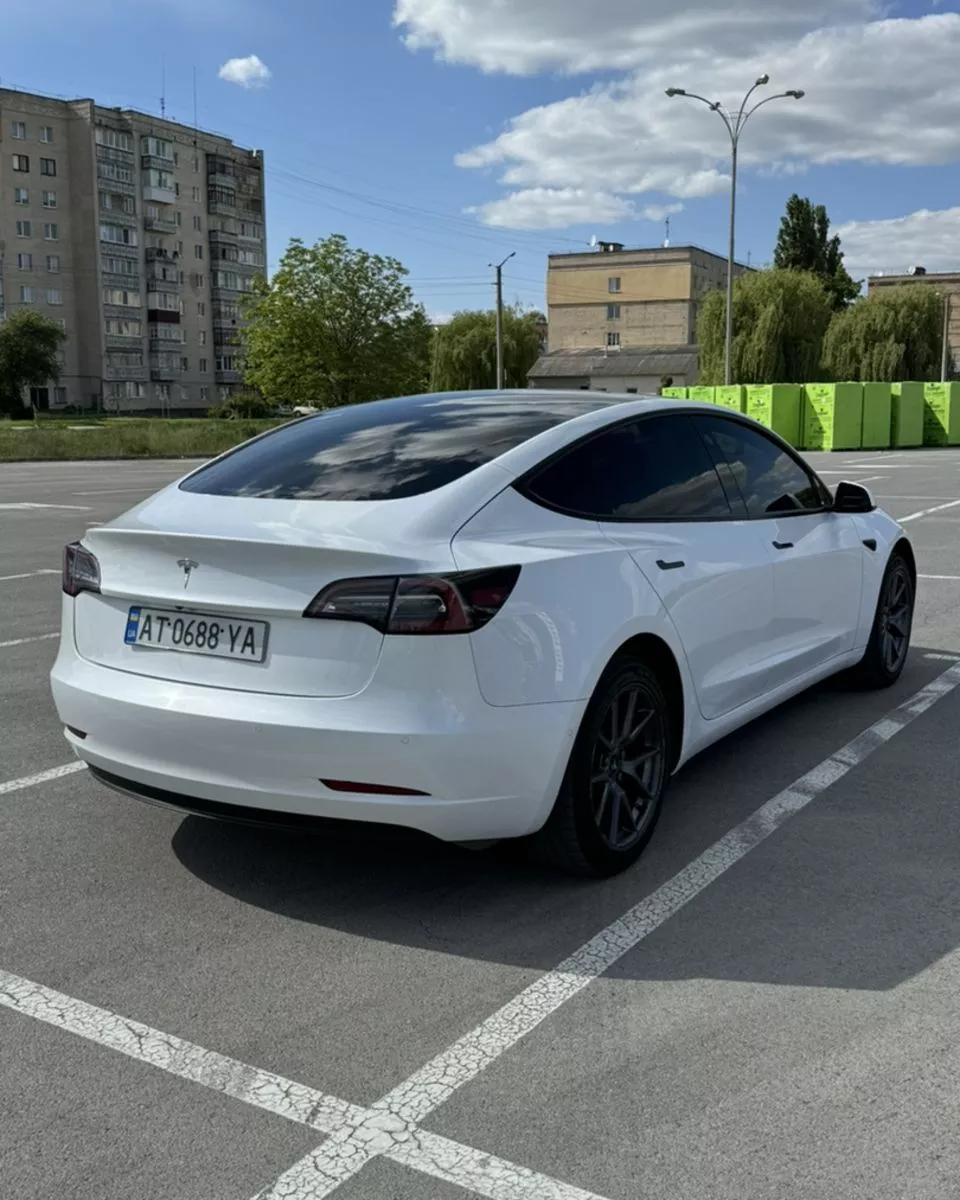 Tesla Model 3  60 kWh 2021111