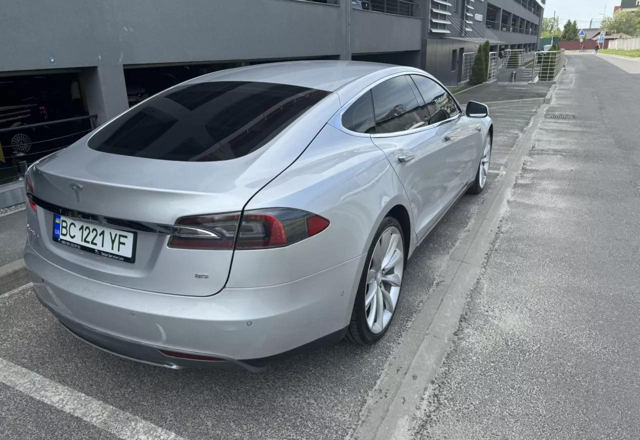 Tesla Model S  85 kWh 2014thumbnail51