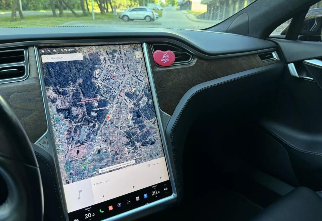 Tesla Model S  75 kWh 2018331