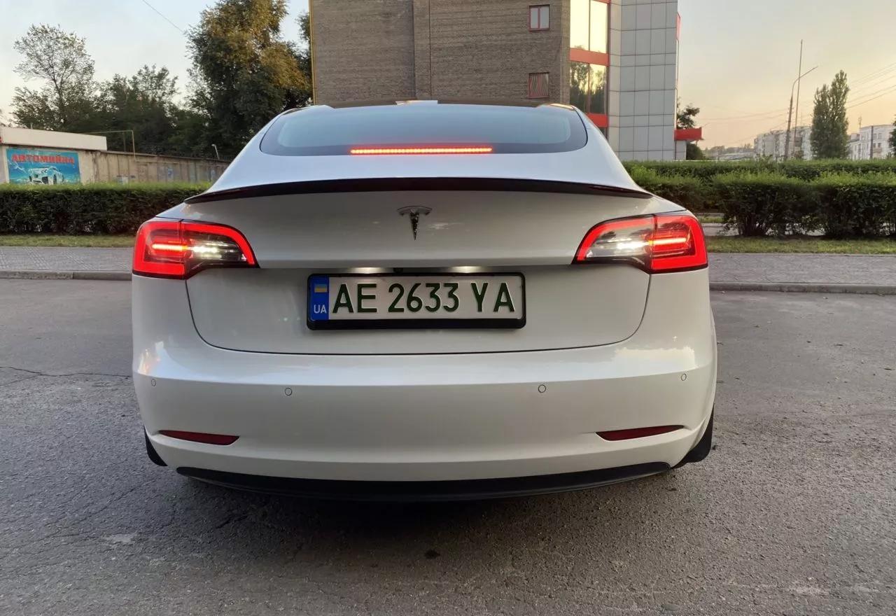Tesla Model 3  63 kWh 201811