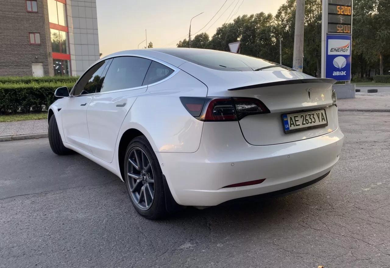 Tesla Model 3  63 kWh 2018thumbnail161