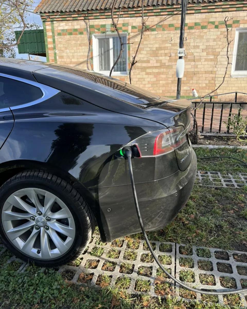 Tesla Model S  75 kWh 2018thumbnail81