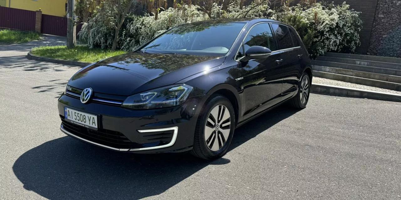 Volkswagen e-Golf  2019101