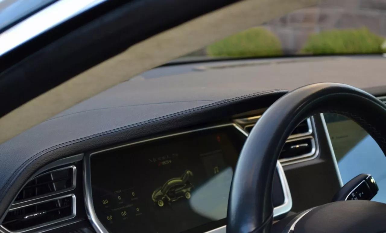 Tesla Model S  89 kWh 201541