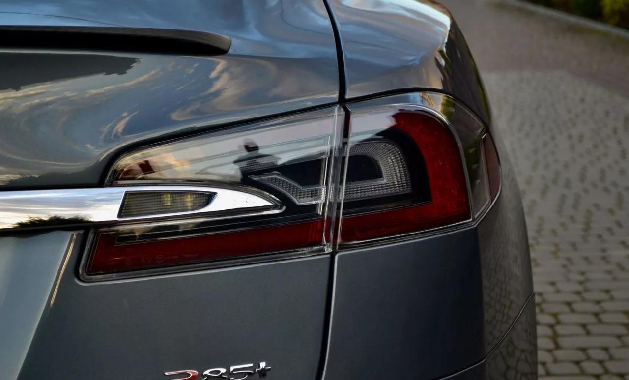 Tesla Model S  89 kWh 2015thumbnail421