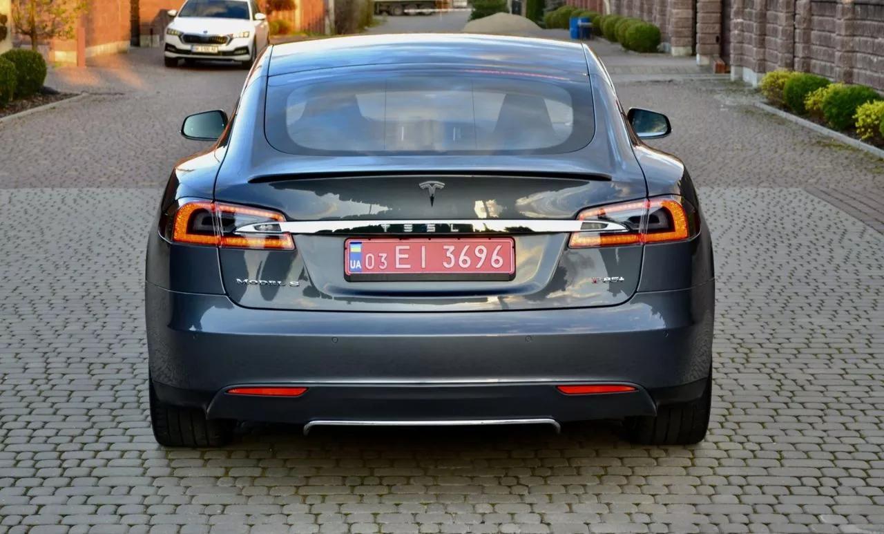 Tesla Model S  89 kWh 2015471