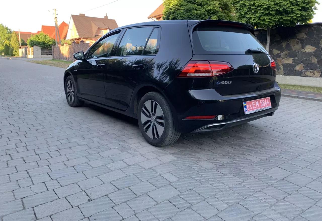 Volkswagen e-Golf  36 kWh 2018thumbnail51