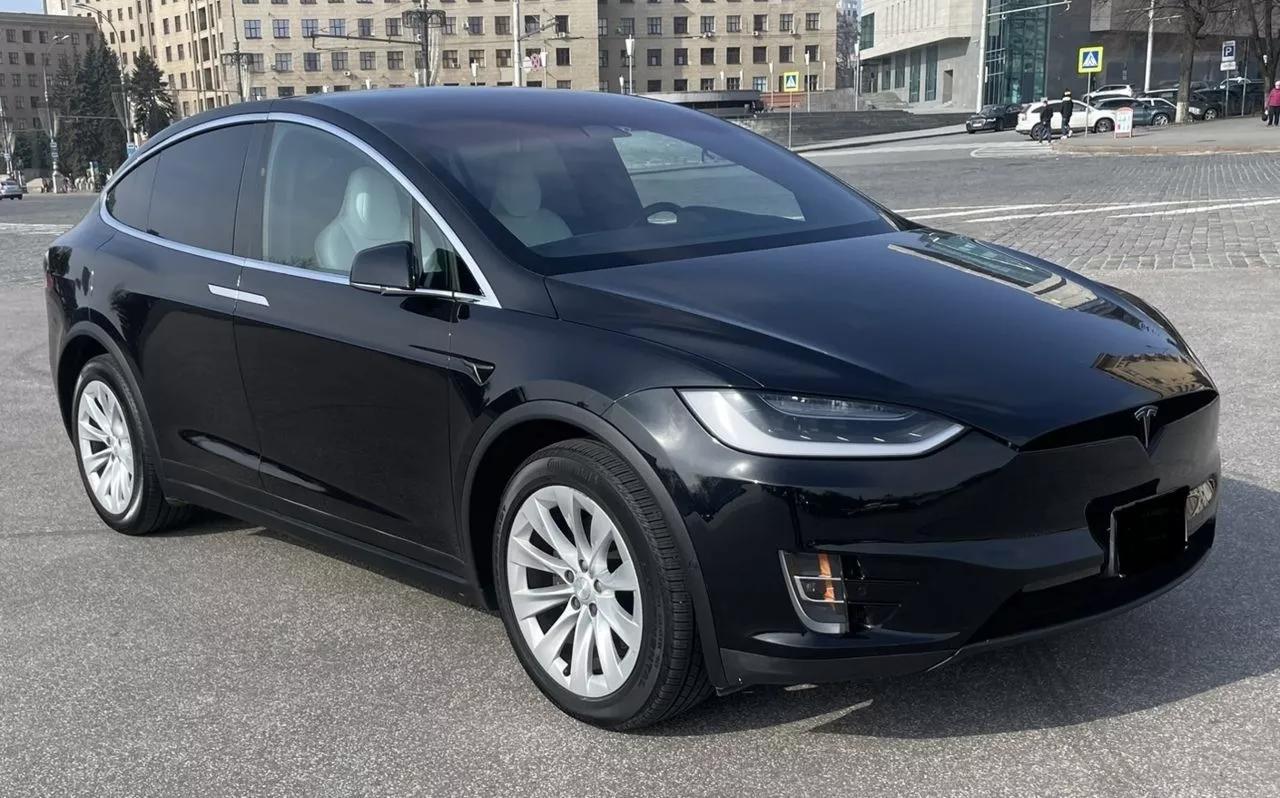 Tesla Model X  90 kWh 2017thumbnail01