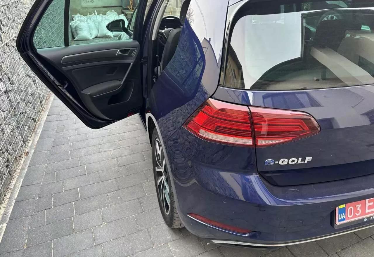 Volkswagen e-Golf  35.8 kWh 2018thumbnail111