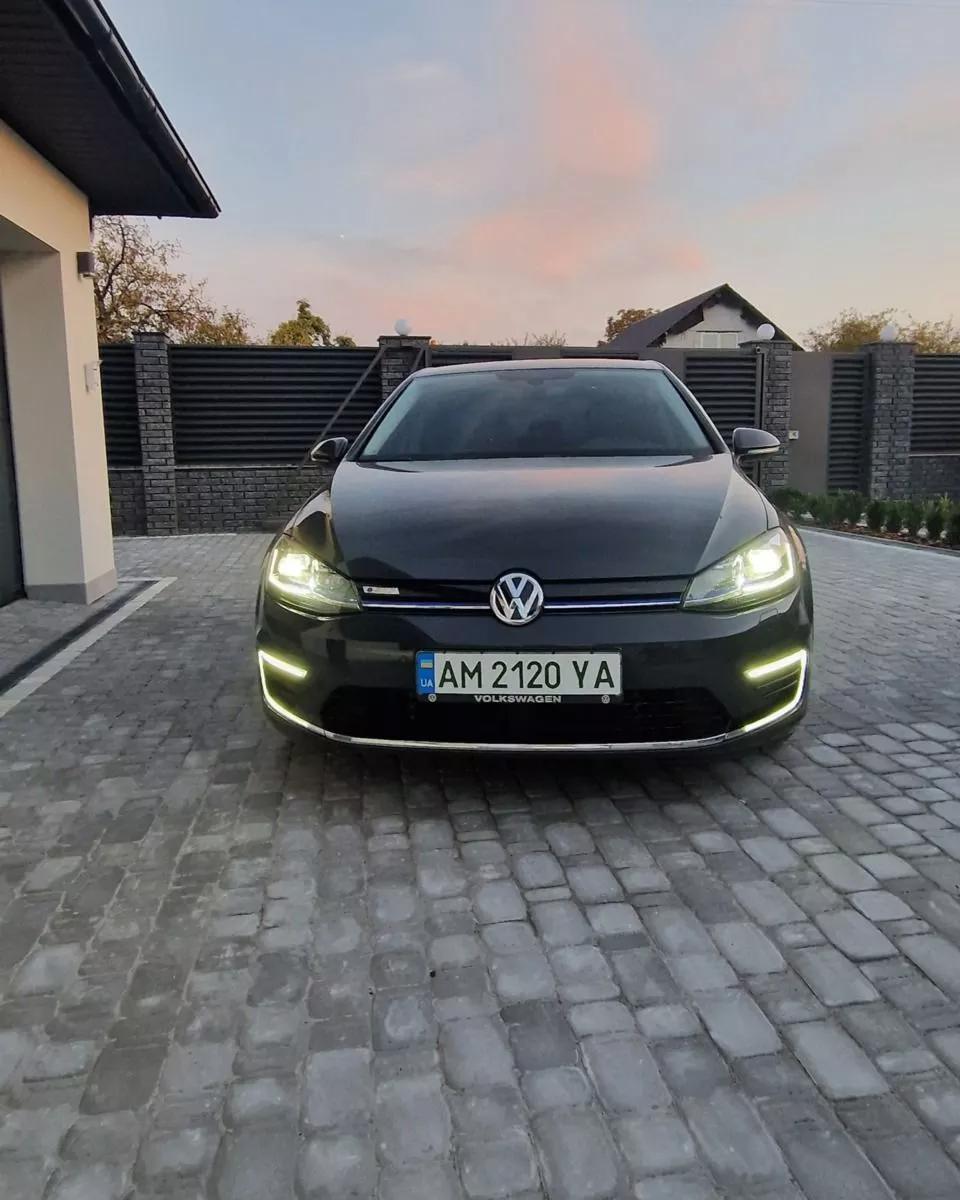 Volkswagen e-Golf  36 kWh 202011