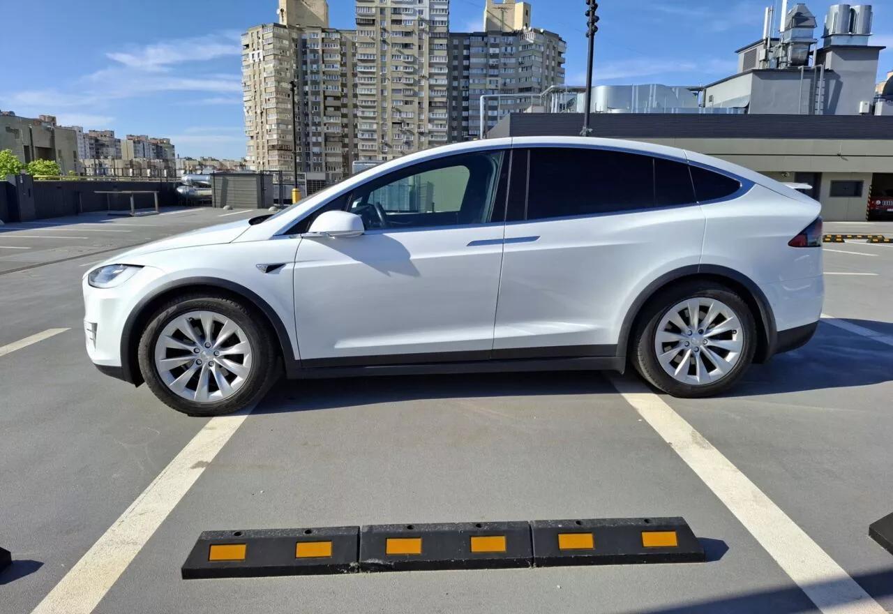 Tesla Model X  75 kWh 2018141