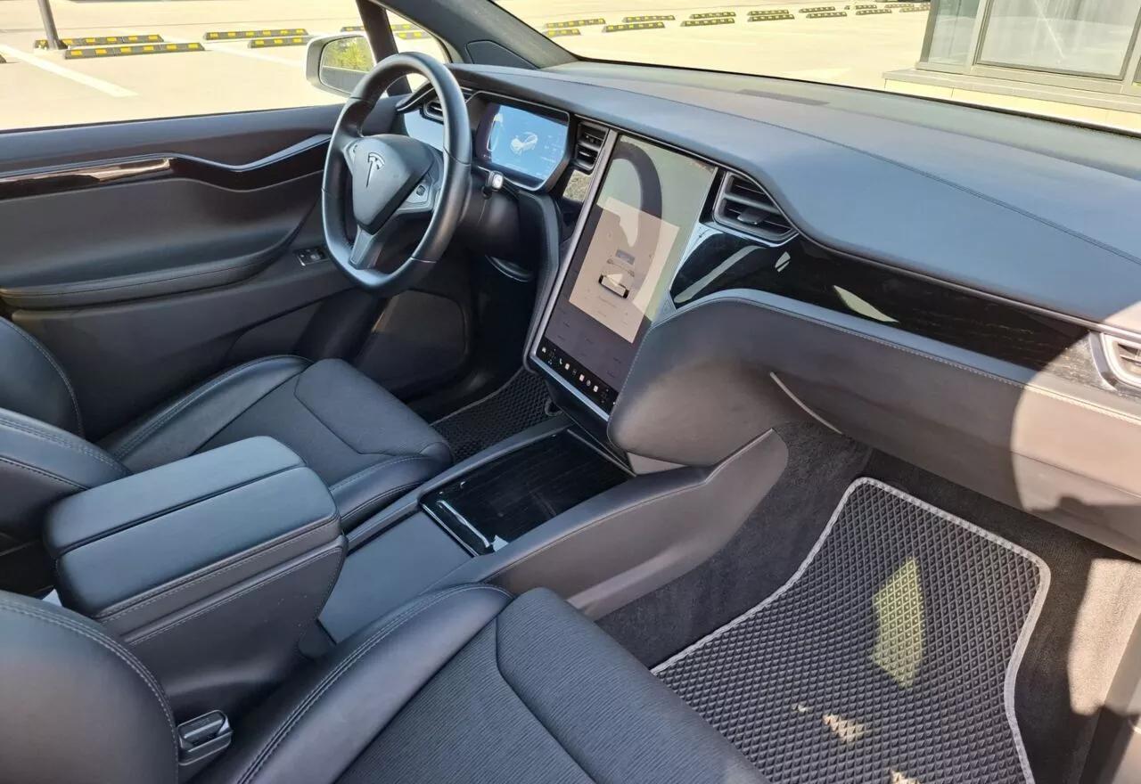 Tesla Model X  75 kWh 2018321