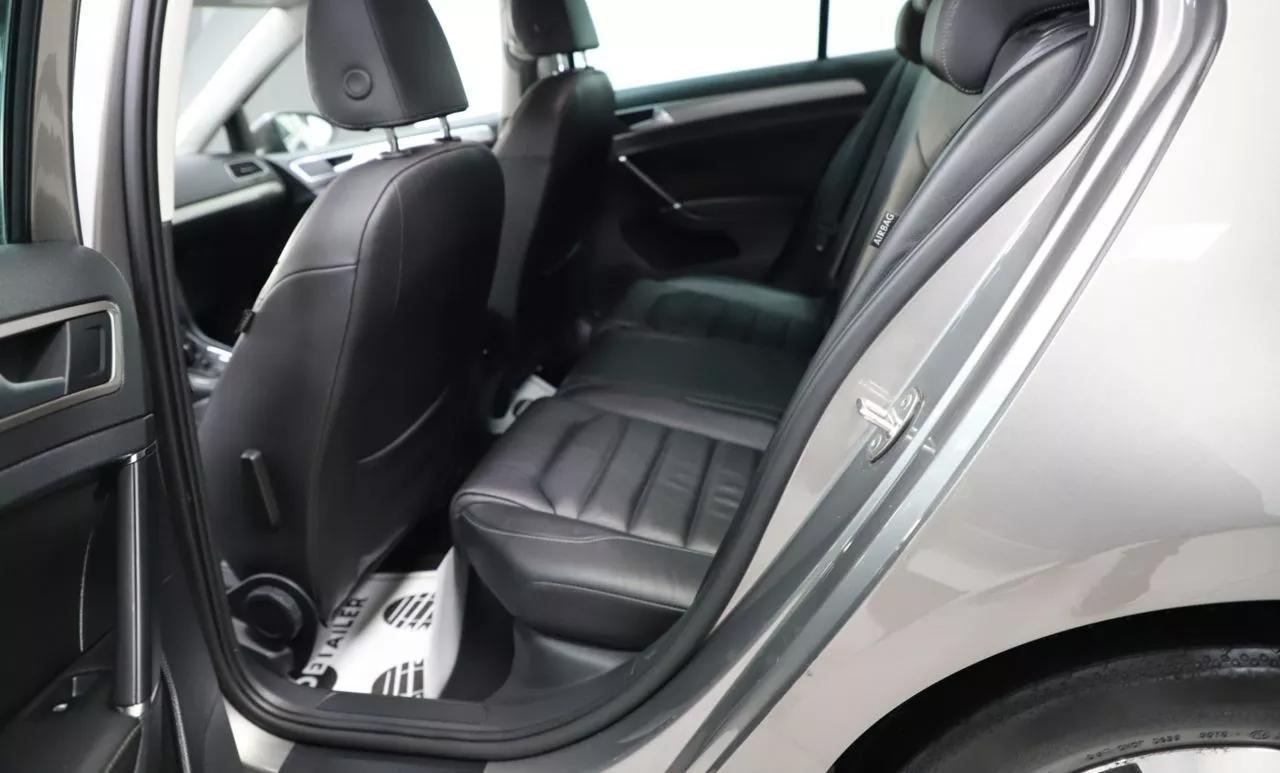 Volkswagen e-Golf  24 kWh 2015thumbnail301
