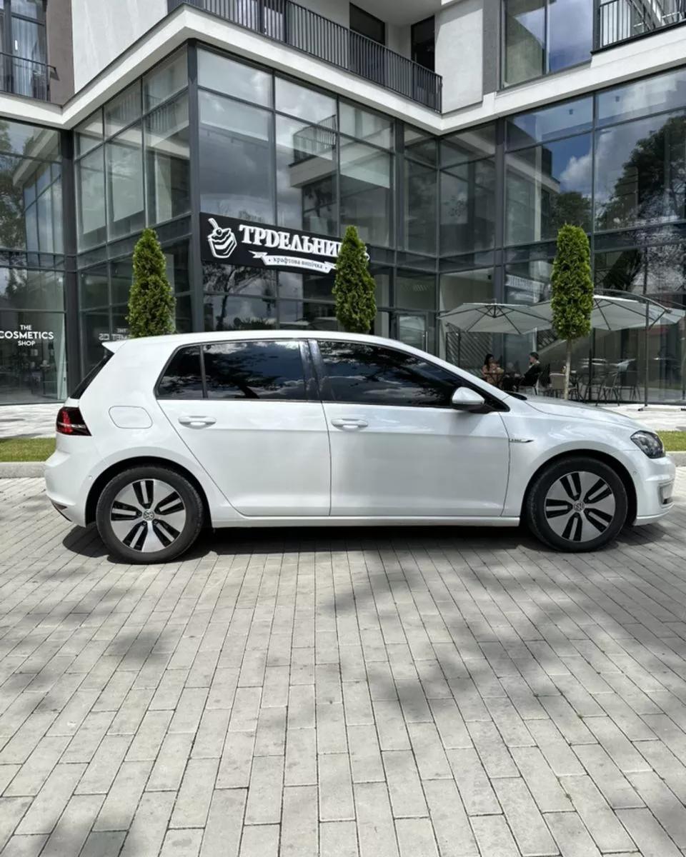 Volkswagen e-Golf  24 kWh 201631