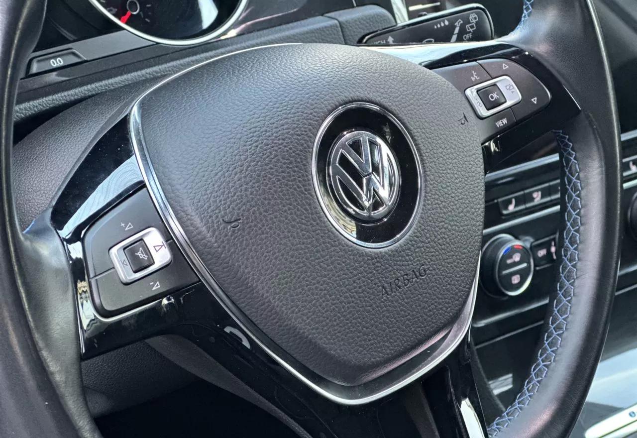 Volkswagen e-Golf  35.8 kWh 2020thumbnail41