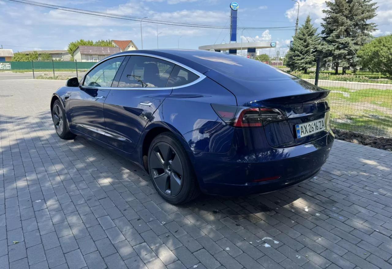 Tesla Model 3  201821