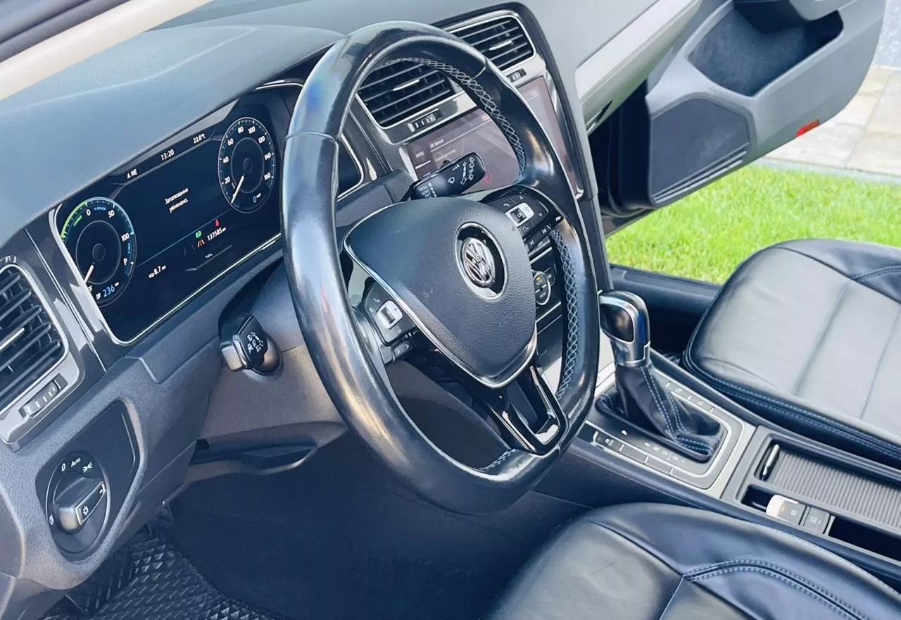 Volkswagen e-Golf  36 kWh 2018thumbnail351