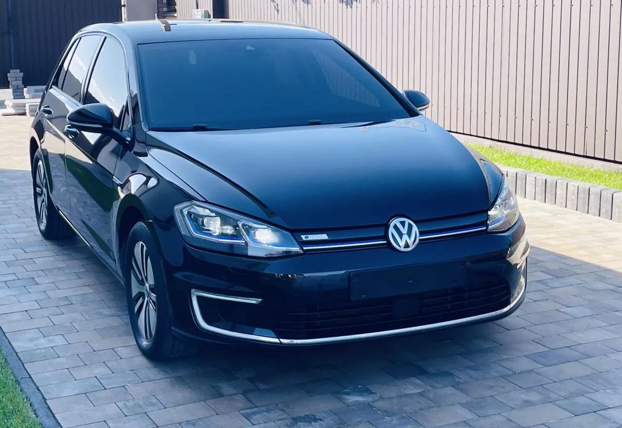 Volkswagen e-Golf  36 kWh 2018thumbnail491