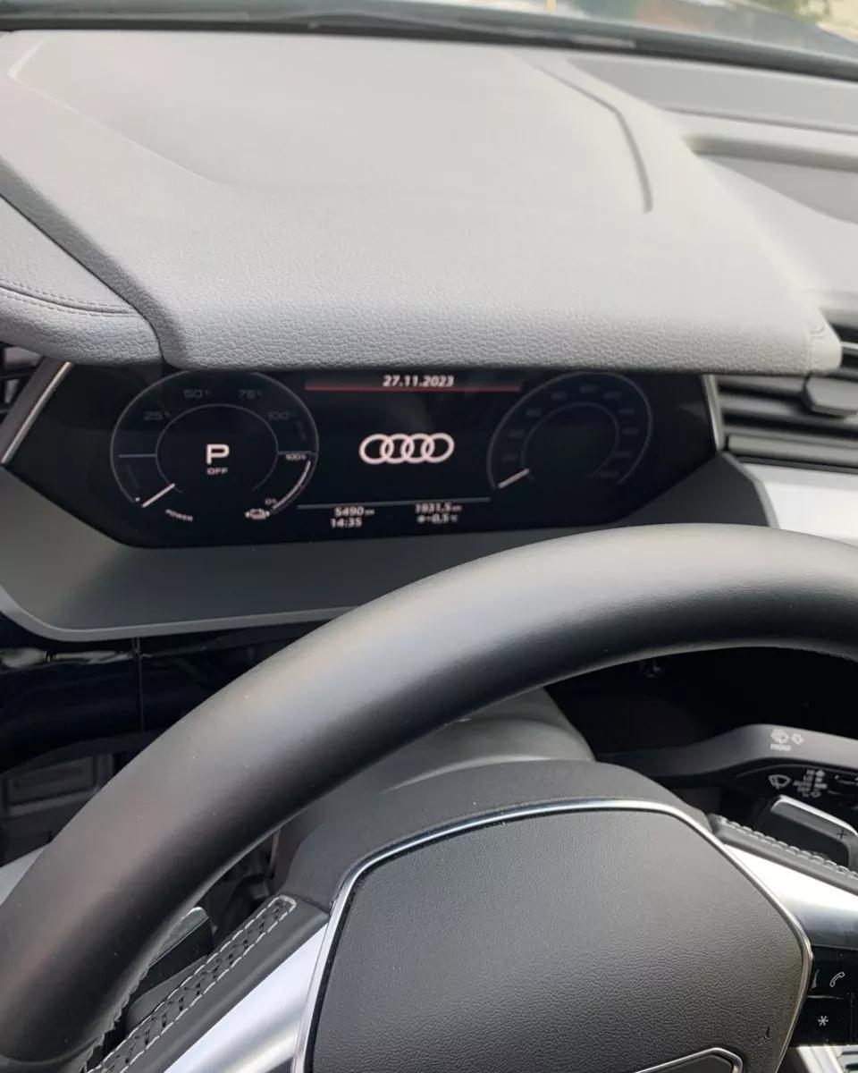 Audi E-tron  95 kWh 2020thumbnail101