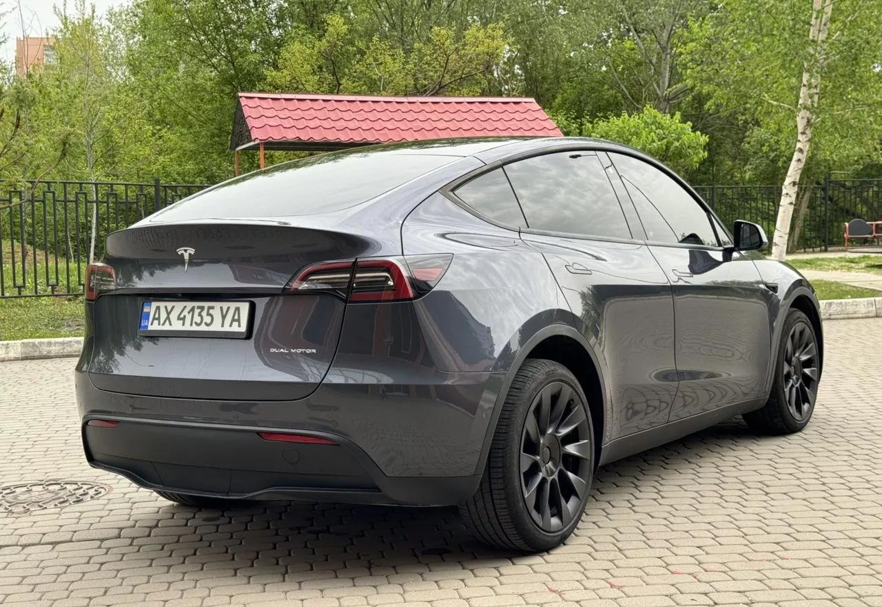 Tesla Model Y  82 kWh 202271