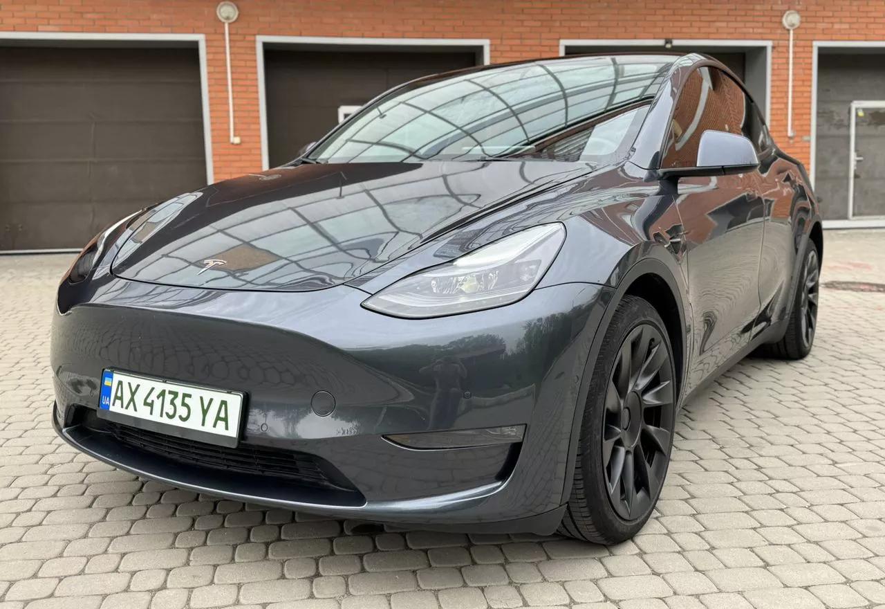 Tesla Model Y  82 kWh 2022101