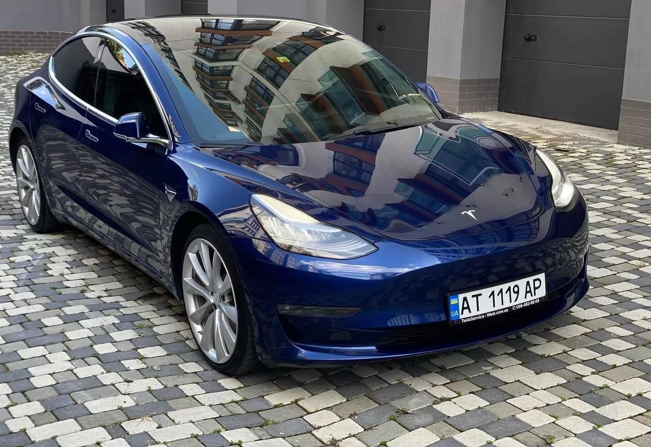 Tesla Model 3  75 kWh 2019261
